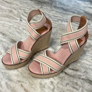 Tory Burch wedge. NWT